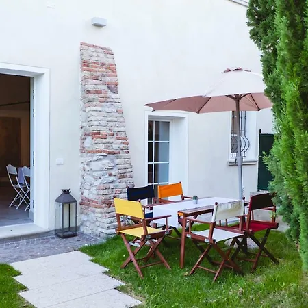 Colli Storici Apartman Desenzano del Garda